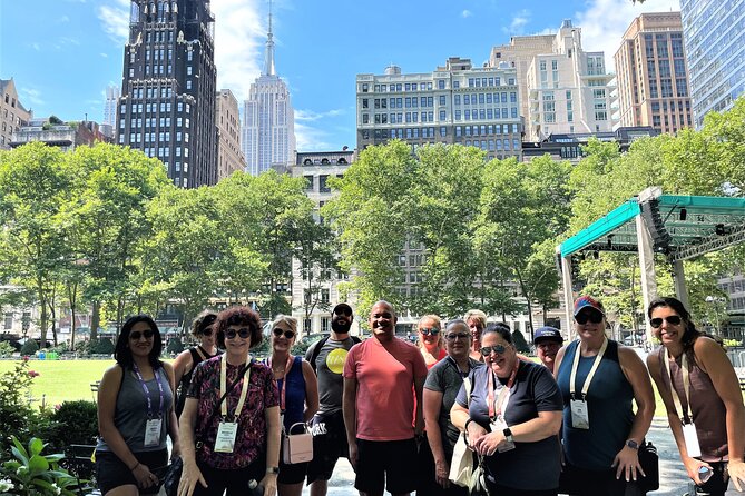 1 Hour Morning Walking Tour in Times Square NYC - Times Square and the New Year’s Eve ball
