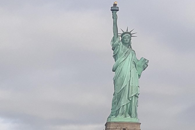 1-hour New York City Skyline Sightseeing Cruise - Cancellations and practical limits