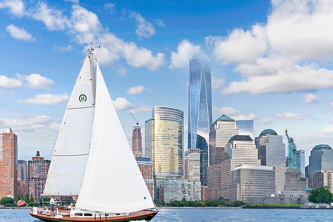 1 Hour Private Charter in New York Harbor for up to 6 people - Why a private sailboat changes the harbor experience