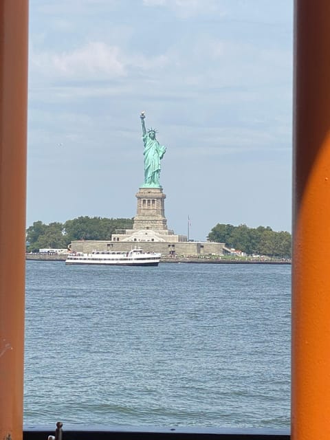 #1 Six Hour Bus Tour and Boat Ride By The Statue of Liberty - NoHo, SoHo, Chinatown, and Five Points