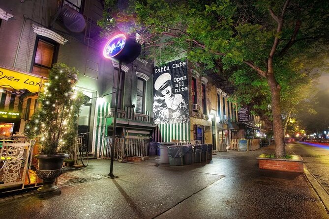 2-Hour Spanish Nightlife Guided Walking Tour of Greenwich Village - The Blue Note and the Village after dark