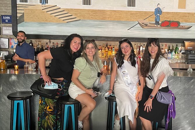 3.5 Hour Private SATC Hotspots Guided Tour - Onieal’s, the real-world Scout bar