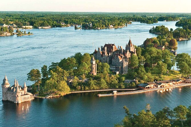 3-Day Niagara Falls, Corning & Thousand Island Tour from New York - Day 2: the classic Niagara add-ons and Syracuse