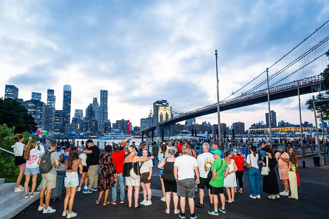 3 Hour Luxury Bus Tour of NYC Night Highlights - Hudson Yards and the final Times Square rush