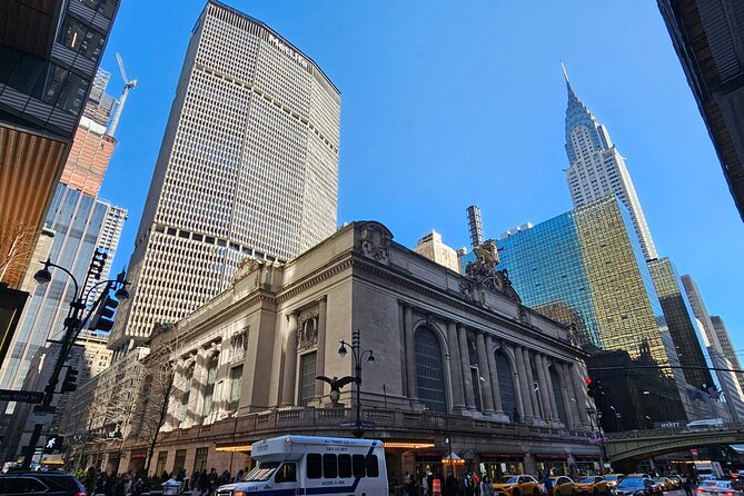 3 Hour Midtown Manhattan Walking Tour - Bryant Park and the New York Public Library