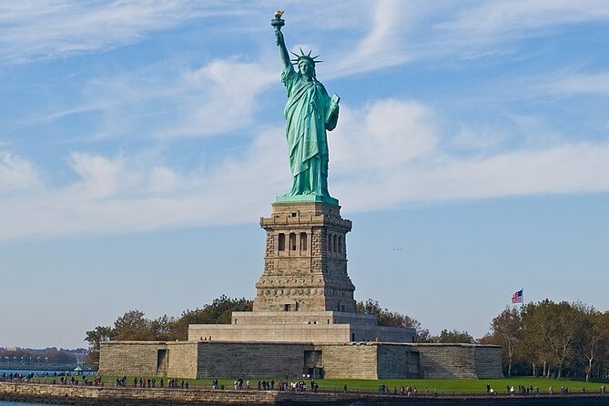 4 Hour Panoramic Tour of the Streets of New York - Fifth Avenue, Museum Mile, and Midtown landmarks