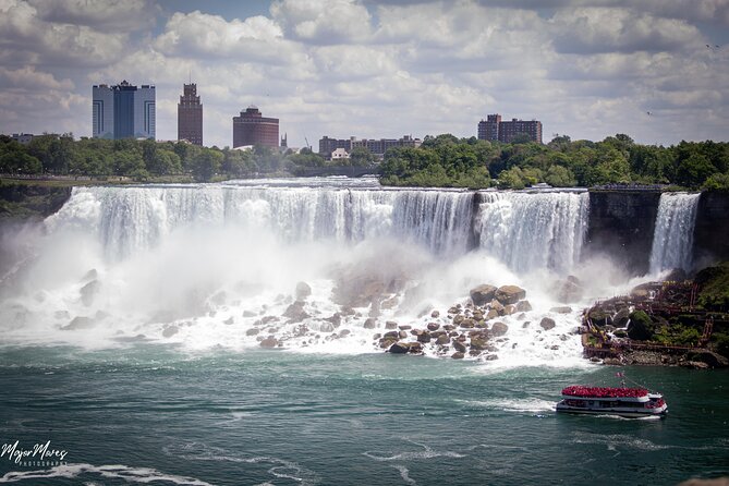 5 Days-Perfect East - Day 2: Niagara Falls from both sides