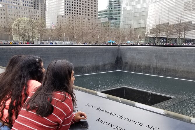 9/11 Memorial at World Trade Center and Financial District Walking Tour - Wall Street in 30 minutes