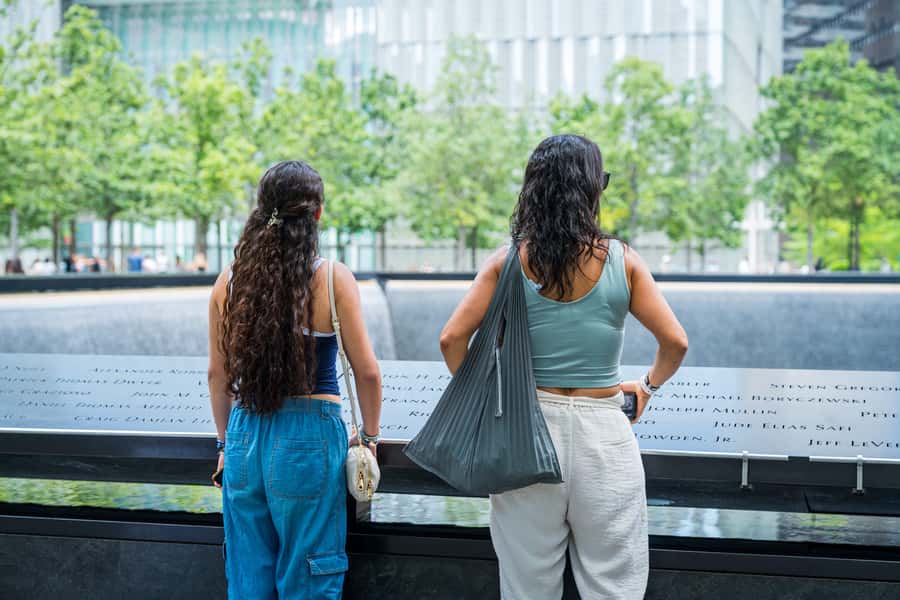 9/11 Memorial Tour + Museum and One World Observatory Option - St. Paul’s Chapel, the little church that survived