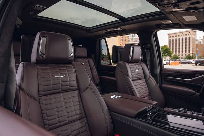 Airport luxury arrival ride by SUV, Sedan, Minibus or Limousine - Limousines, SUVs, sedans, and minibuses