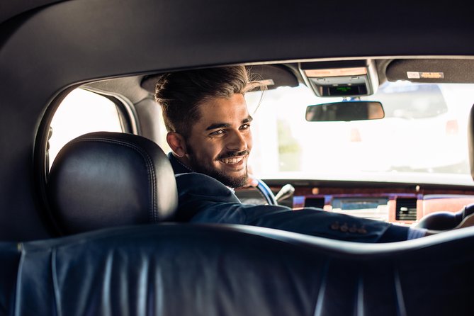 Airport Luxury departure ride from NYC Hotels by Limousine or SUV - What the airport transfer actually feels like