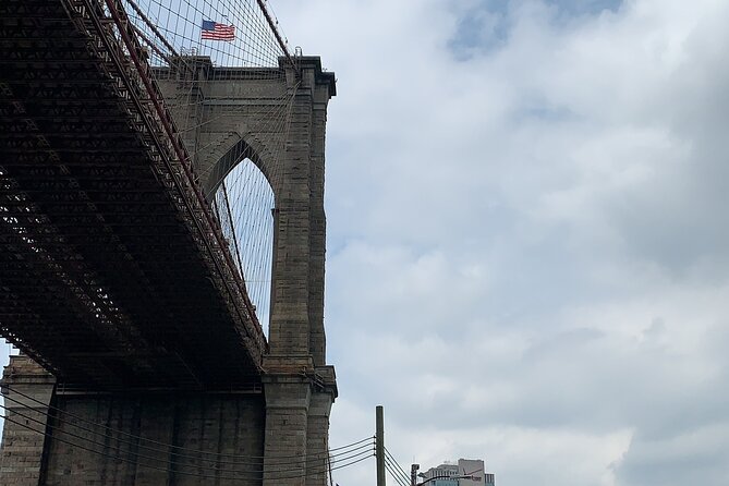 Amazing City Tour NYC 4 hours up to 5pax - Pickup from any NYC hotel or apartment