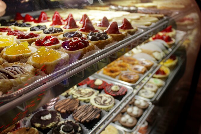 American Specialties Gourmet Tour in Greenwich Village - Food stops that show how American eating works