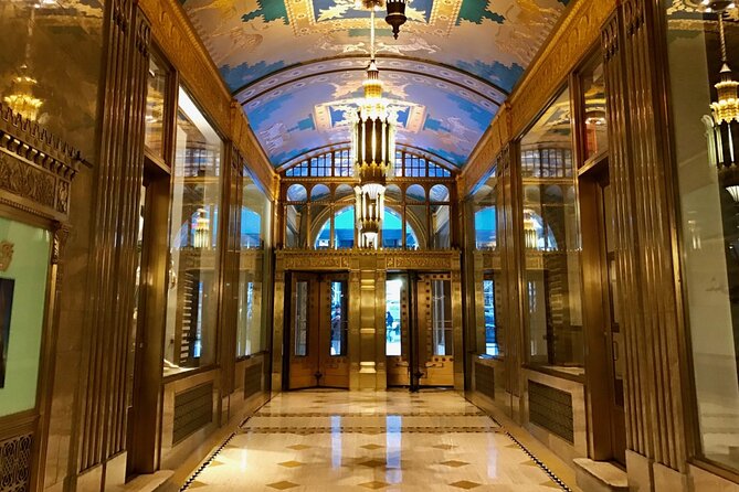 Art Deco and Architecture Midtown Landmarks Tour - The Chanin Building and the Chrysler Building