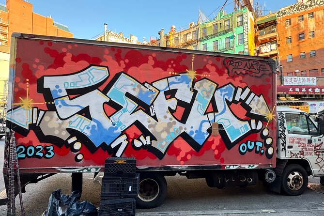 Bagels Dumplings Pizza & Tacos: A Downtown Food Crawl - Pizza, graffiti, and possible extras