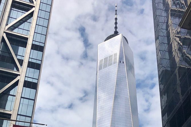 Best City Tour NYC 4 Hours up to 5 people - Pedro and the guide experience
