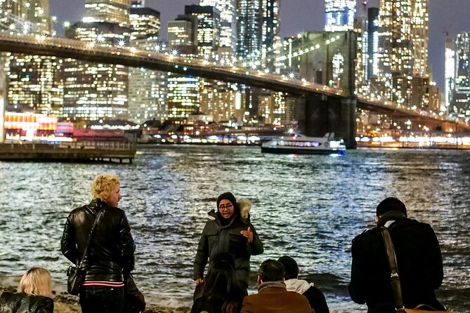 Best of New York Food Tour: 5 dishes plus famous sightseeing! - Fruit Street Sitting Area and the neighborhood between stops