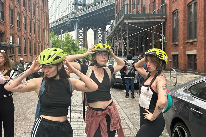 Bike Brooklyn NYC Like a Local by Original NYC - Waterfront parks and the best skyline pauses