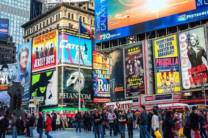 Broadway and Times Square Insider Tour with Theater Professional - George M. Cohan and the curtain rising at Duffy Square