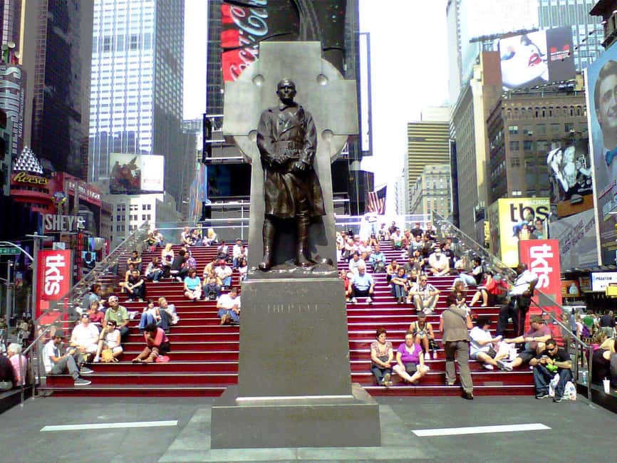 Broadway the Tour: NYC's Immersive Historic Walking Tour - The final stretch: Broadway as it is now