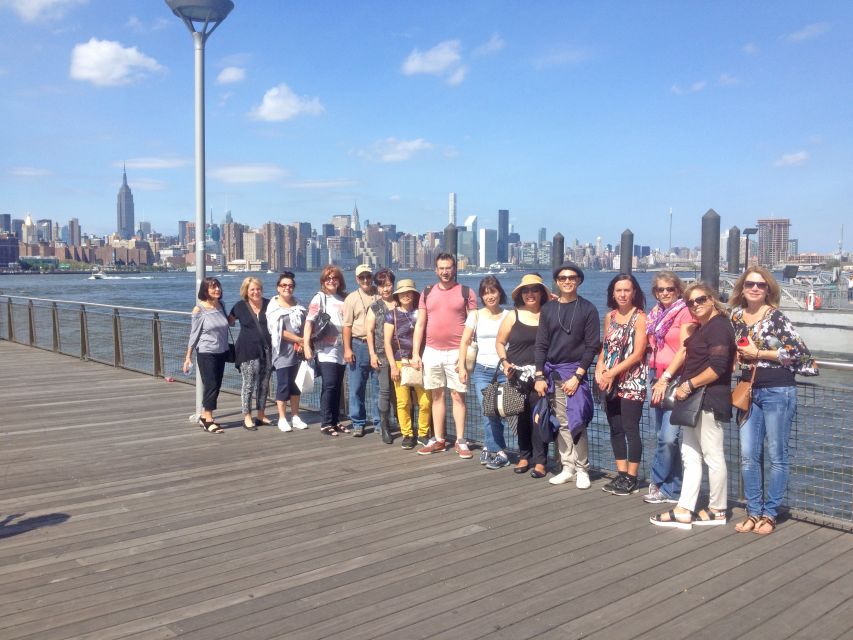 Brooklyn: 2-Hour Best of Brooklyn Walking Tour -Williamsburg - The first layer: Brooklyn’s working past