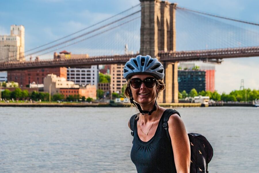 Brooklyn: 2-Hour Manhattan & Brooklyn Bridges Bike Tour - Returning to DUMBO for food, parks, and shopping