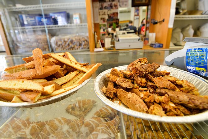 Brooklyn Bridge & DUMBO Food Tour: Local Eats & Landmarks - Walking, timing, and group comfort