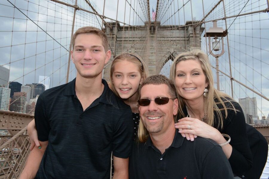 Brooklyn Bridge & Neighborhoods – 2-Hour Photo Shoot Tour - What $345 means for two people