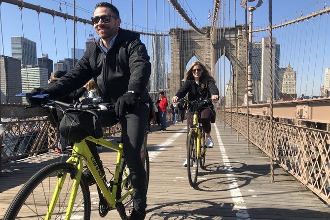 Brooklyn Bridge Waterfront Guided Bike Tour - Crossing the Brooklyn Bridge by bike