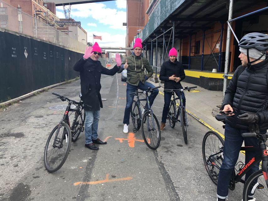 Brooklyn: Half-Day Cycling Tour - From the Navy Yard to southern Williamsburg