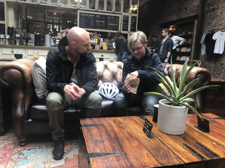 Brooklyn: Half-Day Cycling Tour - Fort Greene, Barclays Center, and civic Brooklyn