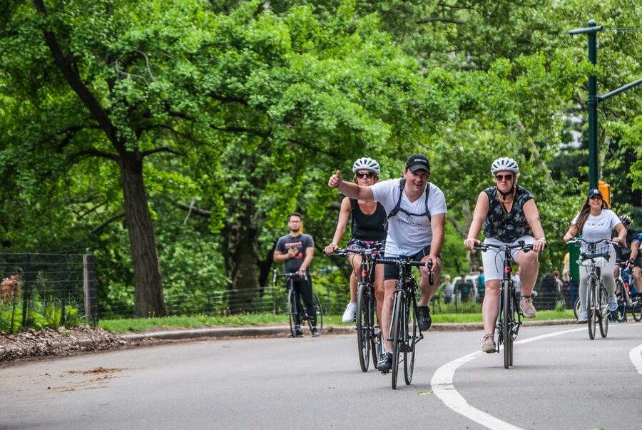 Brooklyn: Sightseeing Bike Tour with Local Guide - Key points to know before you ride