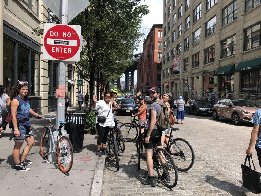 Brooklyn: Sightseeing Bike Tour with Local Guide - The Navy Yard and southern Williamsburg