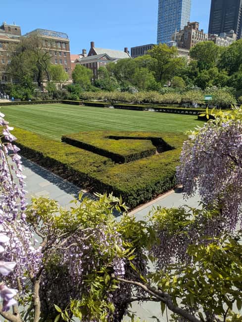 Central Park 5 Star Walking Tour led by Manhattan residents! - What the $75 price gets you