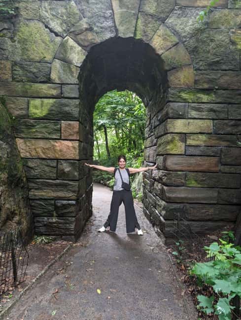 Central Park 5 Star Walking Tour led by Manhattan residents! - Starting at the José Julián Martí Statue