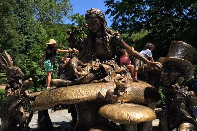 Central Park: Bethesda Terrace, Strawberry Fields, Bow Bridge - Cherry Hill and the route to Strawberry Fields
