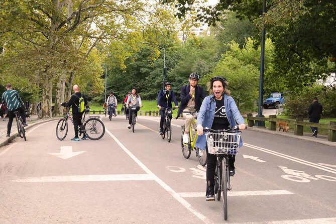 Central Park Bike Tour in French or English - Why a bike works well in Central Park