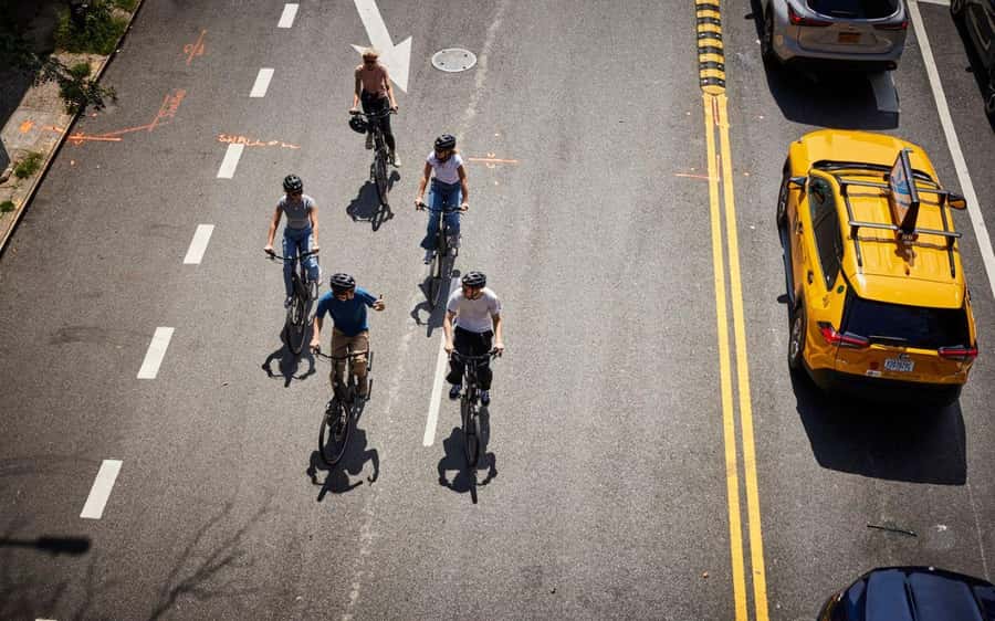 Central Park Bike Tour with Authentic Dutch Bikes or Ebikes! - Why a bike is the smart way to see Central Park