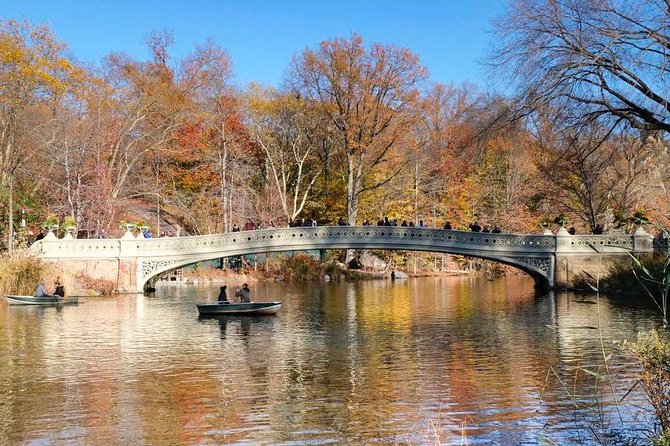 Central Park Guided Walking Tour in French - Sheep Meadow and Central Park’s open side