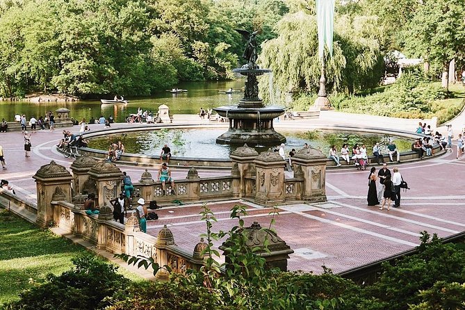Central Park New York Guided Walking Tour Semi-Private 12ppl Max - Gapstow Bridge and the park’s best city view