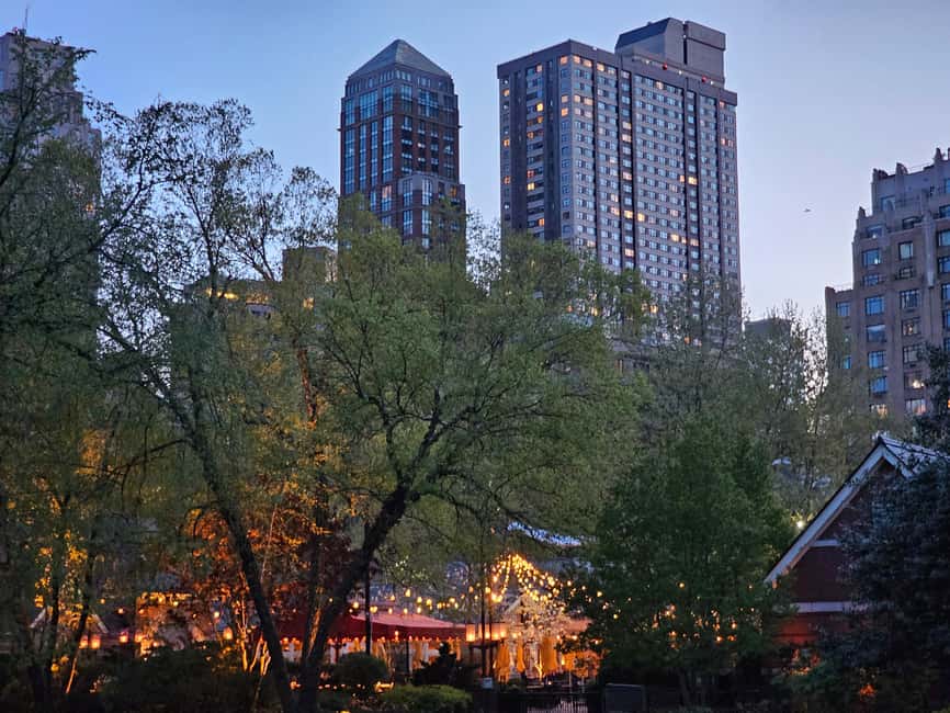 Central Park, NY: Nature, Architecture and Movie Scenes Tour - Celebrity addresses and the Dakota connection