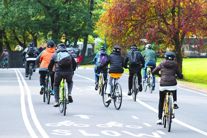 Central Park NYC Highlights Small-Group Bike Tour - A guide-led ride with room for personality