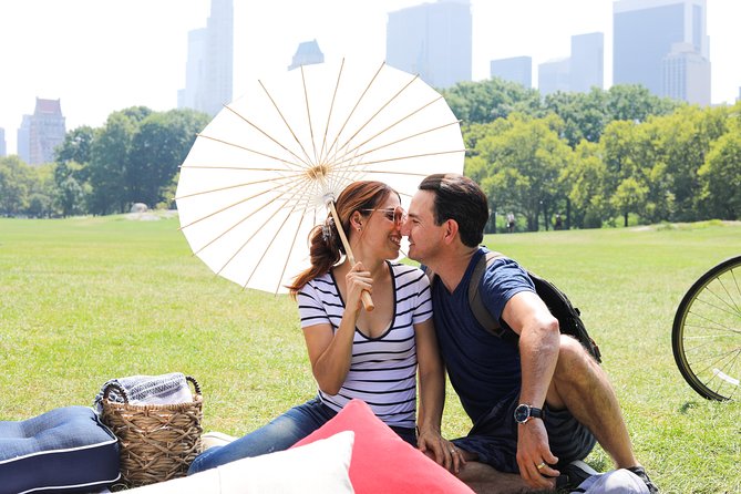 Central Park Picnic with Full Day Bike Rental - Collecting the Cannondale bike near West 56th Street