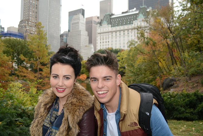Central Park Private Photoshoot Tour with Pro NYC Guide - Posing at the Plaza Hotel