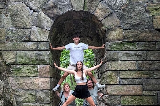 Central Park Tour with Complimentary Photo Album - The Pond and Gapstow Bridge