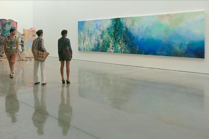 Chelsea Contemporary Art Tour with NYC Professional Art Critic - What you see across the seven galleries
