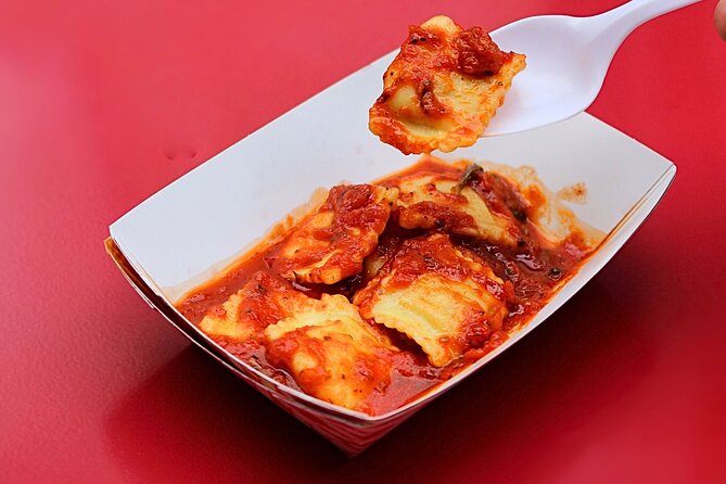 Chinatown and Little Italy Food Tour | Tasty Tours NYC - Mei Lai Wah brings the famous pork bun