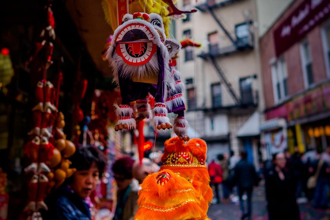 Chinatown - Official Historic District Tour - Group size, pace, and family fit