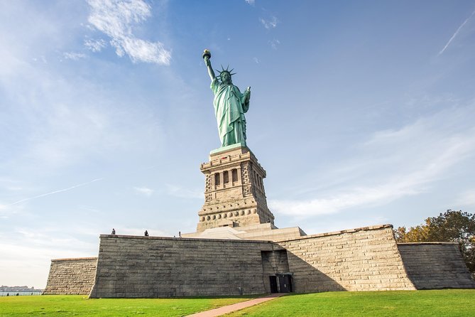 Choose Your Access Statue of Liberty and Ellis Island Small-Group Tour - Key points to know before you go