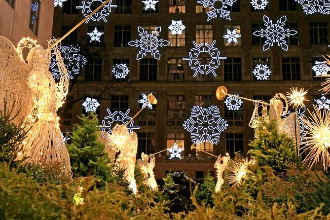 Christmas in New York: Private Holiday History Tour - St Patrick’s Cathedral adds a quieter note
